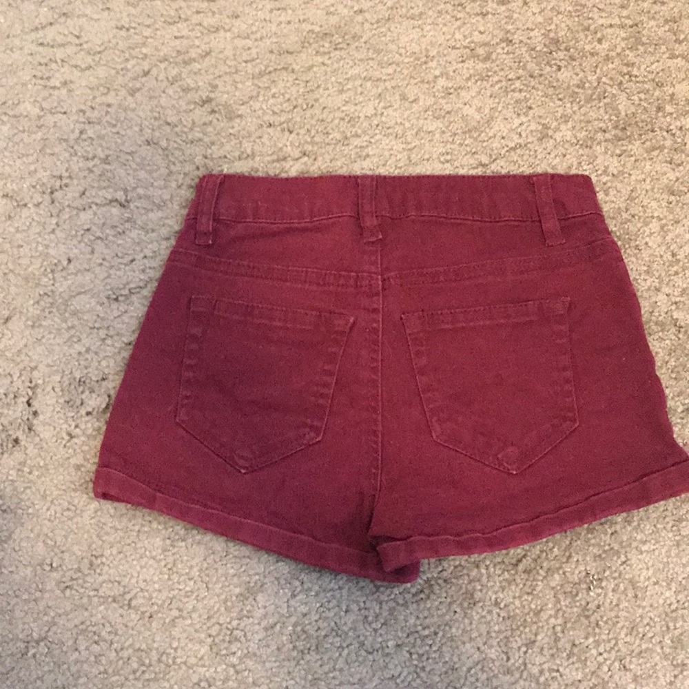 high waisted maroon shorts